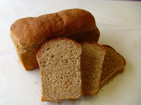 国産小麦の全粒粉　　食パン(1本)